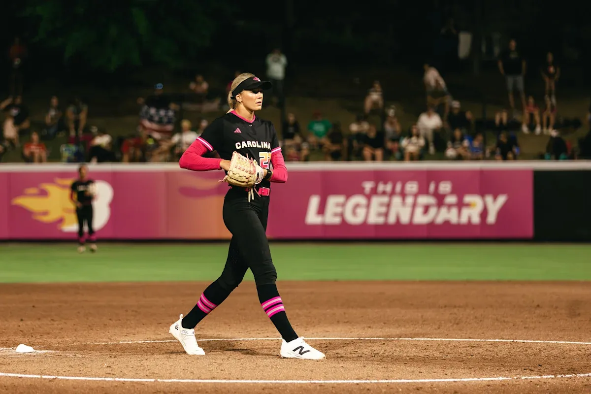 Rule42 invierte en Athletes Unlimited Softball y adquiere Softball America