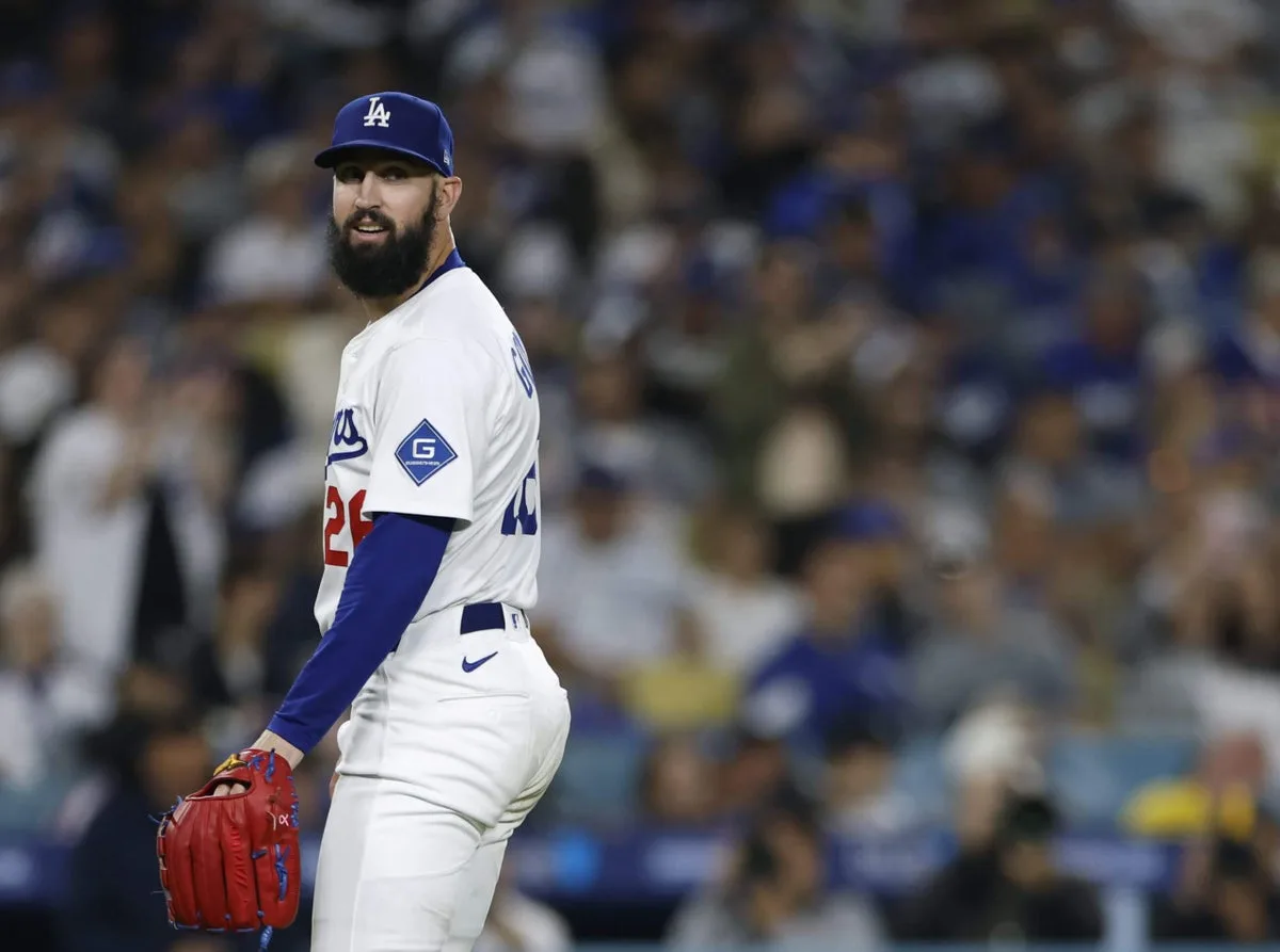 Tony Gonsolin firma con Kansas City Royals tras paso por Dodgers y lesiones repetidas