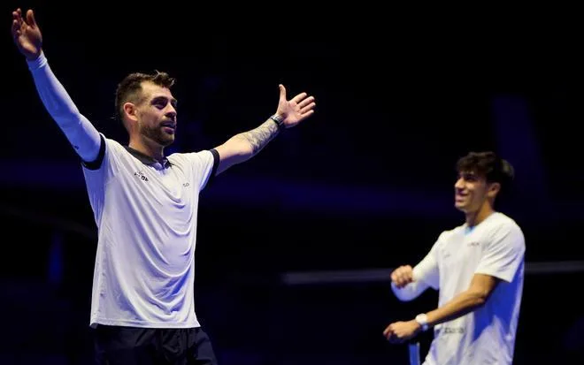 Tres cabezas de serie, entre ellas Lebrón, quedan eliminadas en Premier Padel Madrid